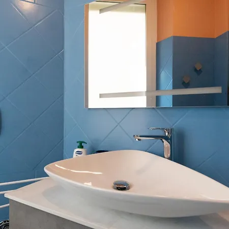 Happy Colours By Ghor Apartment *