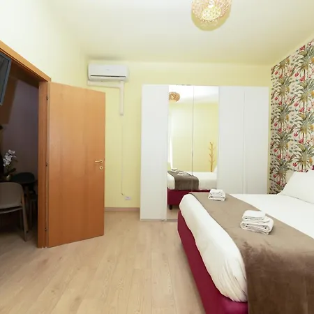 Apartment Happy Colours By Ghor Rome